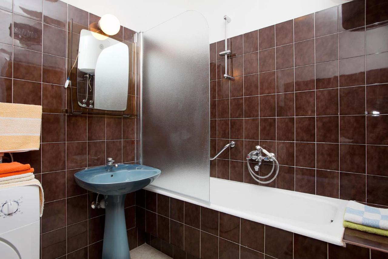 Apartments Lina 2023 라벡 외부 사진